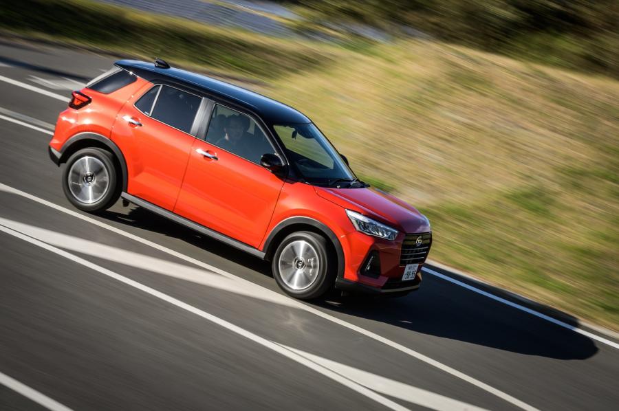  Daihatsu Rocky 2019 года  (фото 34 из 40)